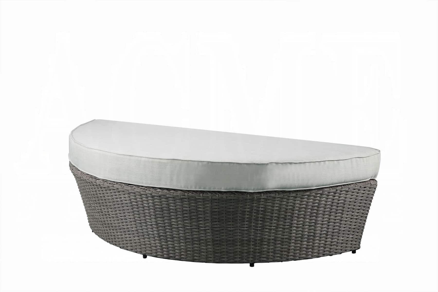 Set Of Two Beige Fabric And Gray Wicker Patio Canopy Daybed - Image 3