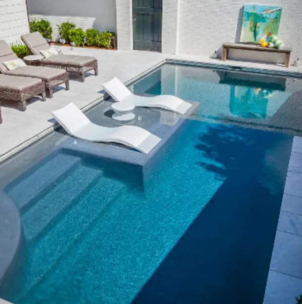 Ledge lounger Signature Chaise - Image 2