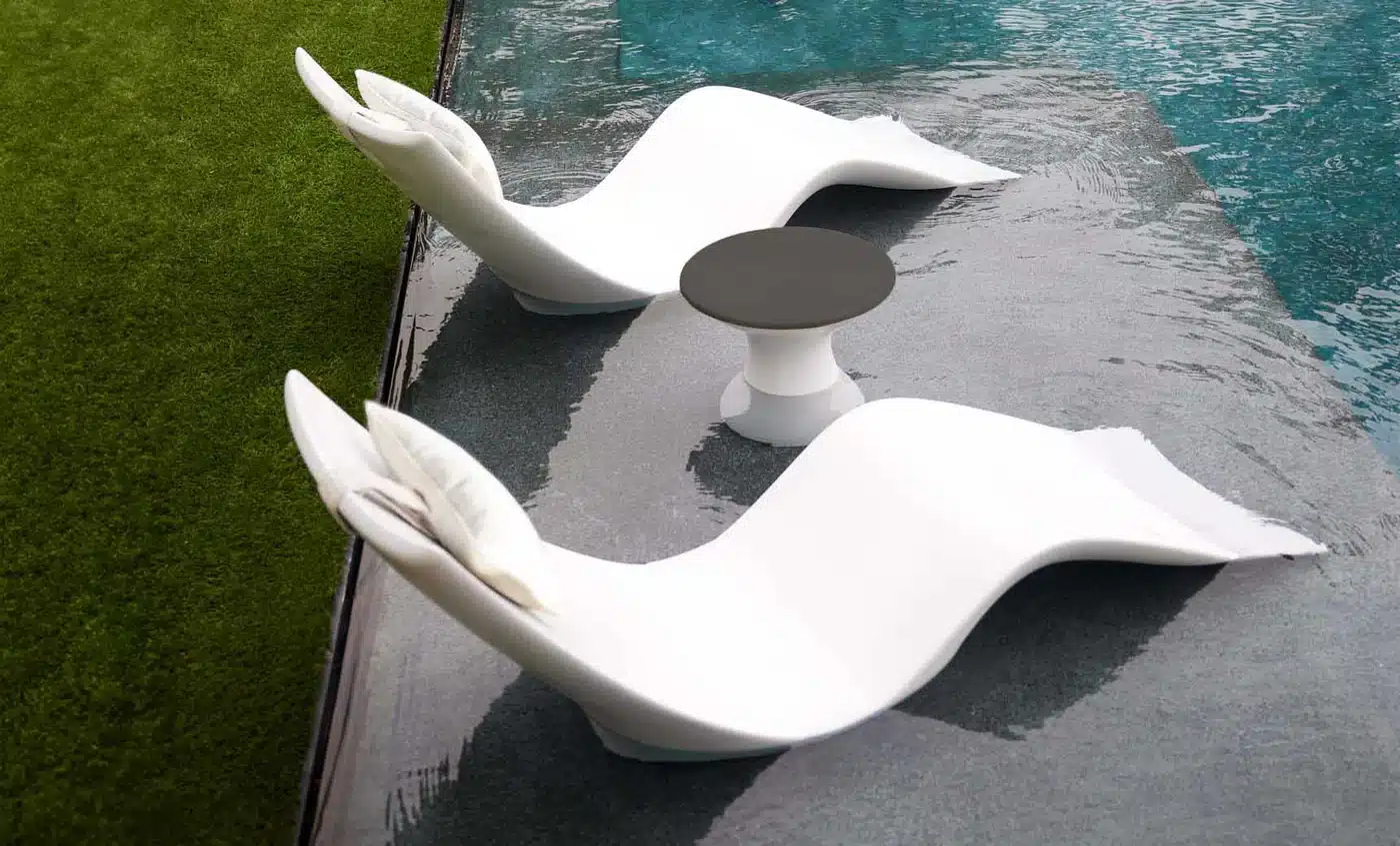Autograph Chaise and Side table In-pool Set - Image 4