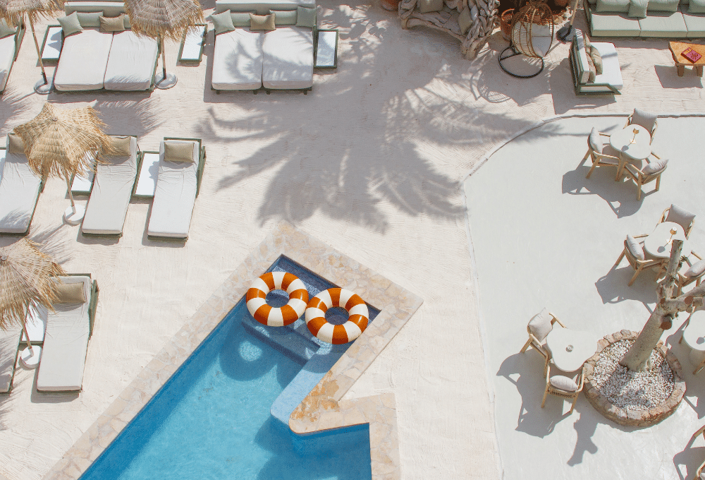 What Type of Pool Finish Lasts the Longest in the Las Vegas Climate: A Homeowner&rsquo;s Guide