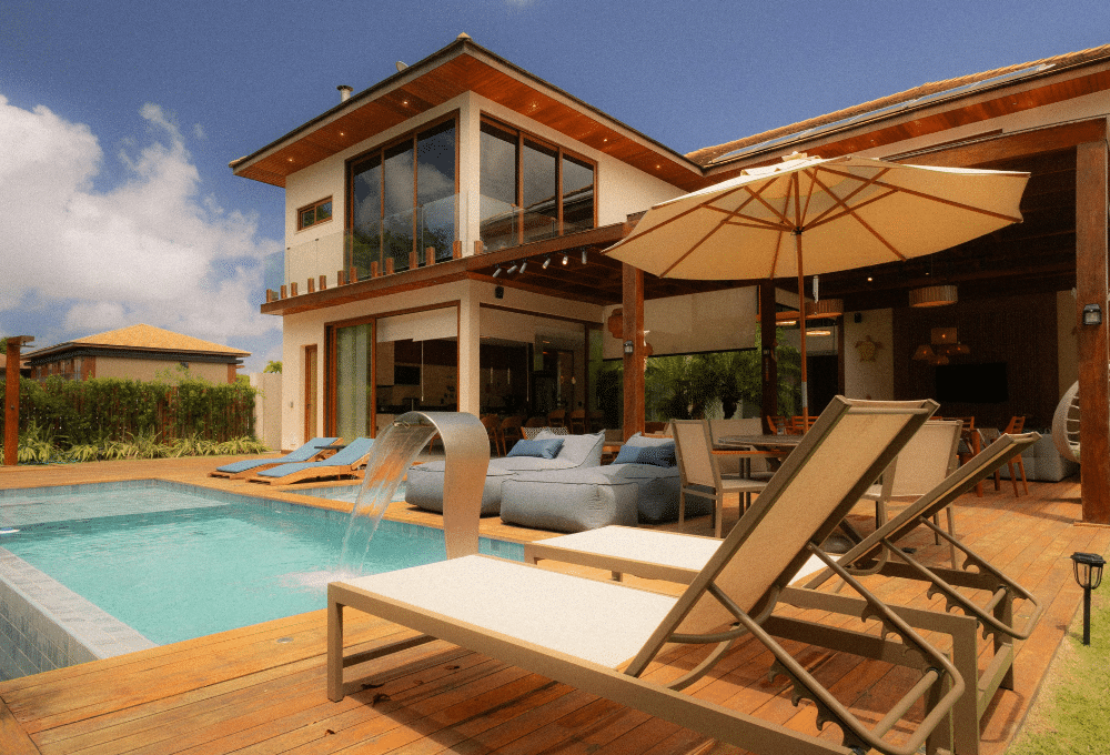 What Type of Pool Finish Lasts the Longest in the Las Vegas Climate: A Homeowner&rsquo;s Guide